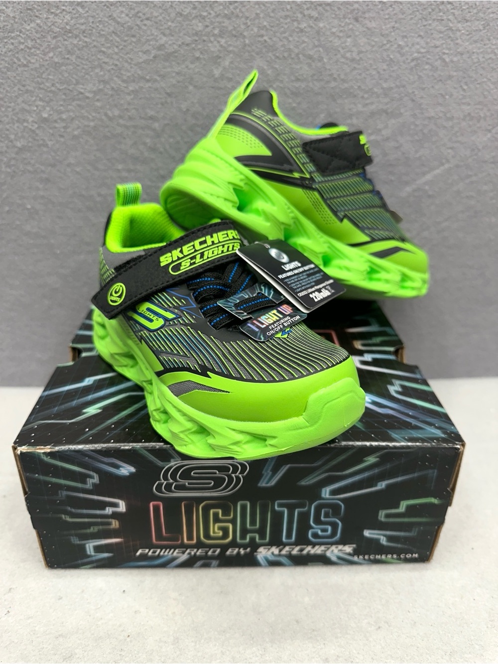 Skechers S Lights Vortex 2.0 Veltrox Boys Shoes Size 13 Neon Green Light Up